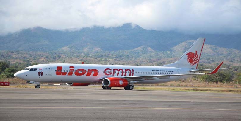 Pesawat Lion Air dengan tulisan dan logo GMNI yang mengangkut peserta kongres ke XIX. (Ist)