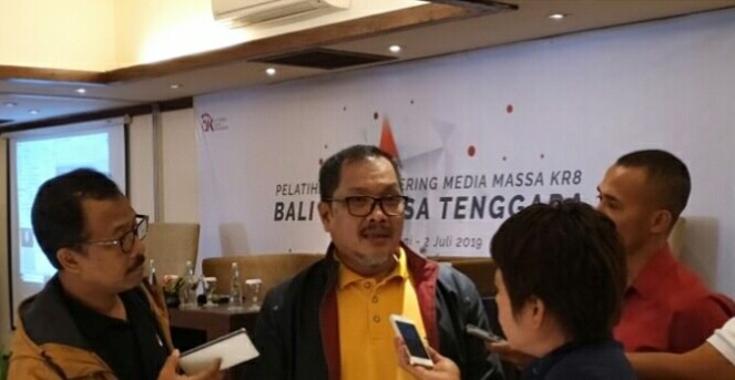 Rochman Pamungkas saat diwawancari usai memberikan materi di Novotel, Lombok. (Ist)