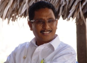 bupati-sabu-marthen-dira-tome